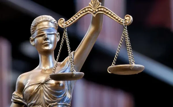 servicios.de.abogados (2) En nuestra Asesoría Gestoría Valencia, contamos y ponemos a su servicio un servicio jurídico propio compuesto por abogados especializados en todas las ramas del derecho.