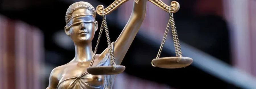 En nuestra Asesoría Gestoría Valencia, contamos y ponemos a su servicio un servicio jurídico propio compuesto por abogados especializados en todas las ramas del derecho.